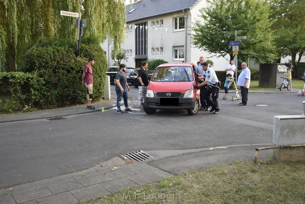 VU Koeln Porz Gremberghoven Auf dem Streitacker Breidenbachstr P69.JPG - Miklos Laubert